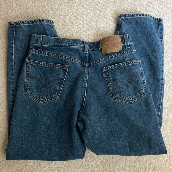 Levi's Relaxed Fit Dark Blue Jeans - Picture 1 of 3